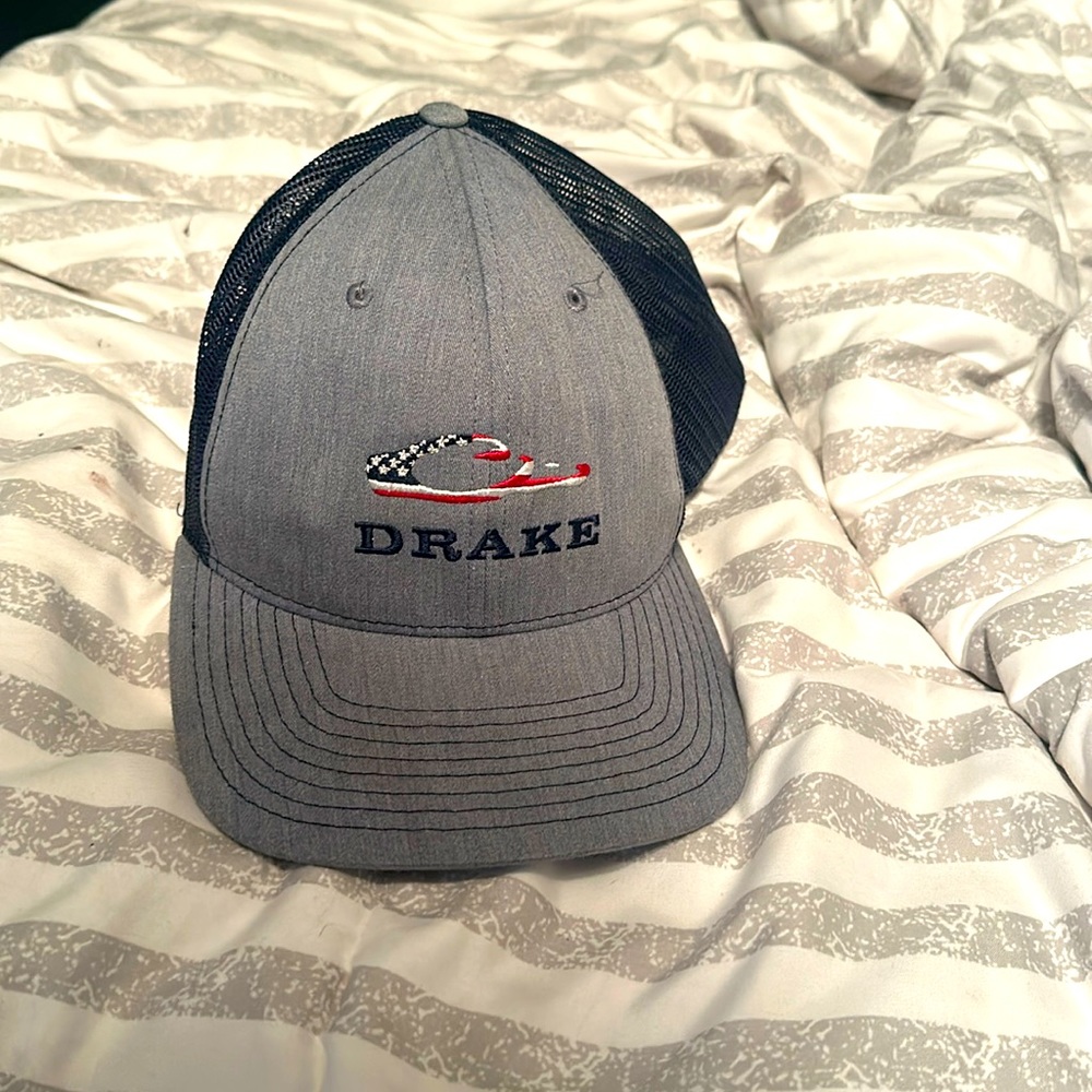 Drake hat